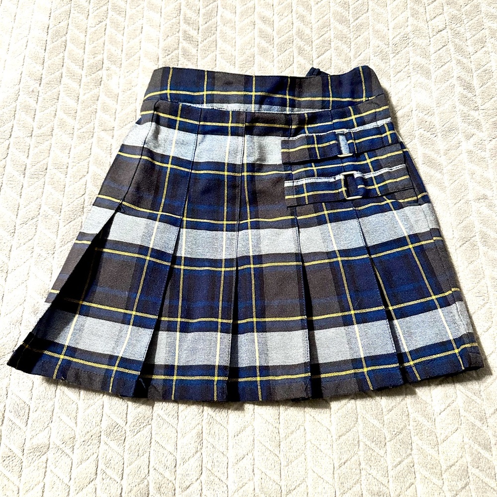 French Toast Girls size 5 school uniform skirt